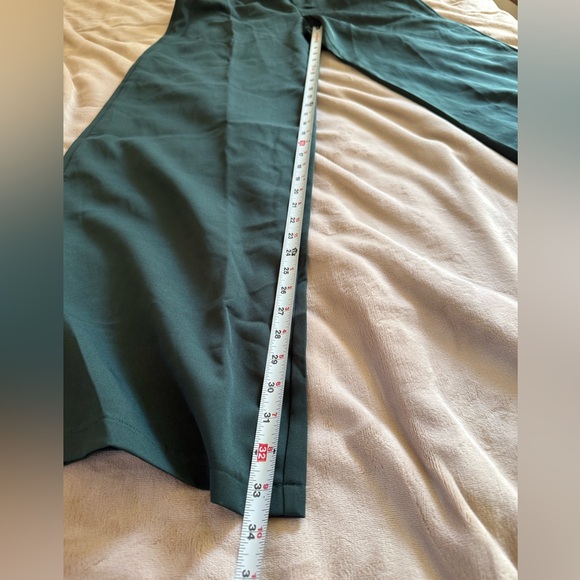 PrettyLittleThing Forest Green Trousers - Picture 3 of 5